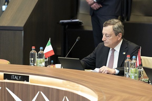 Draghi “Possibile rialzo Pil, obiettivo superare crescita pre-pandemia”