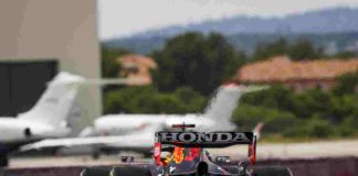 Verstappen guida le libere in Francia, Mercedes inseguono