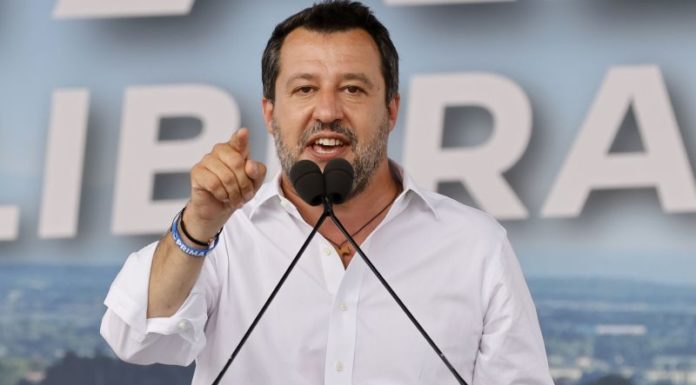 Lega manifesta a Roma, Salvini “Il centrodestra deve unirsi”
