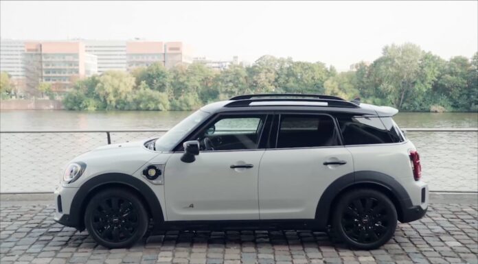 Mini SE Countryman ALL4, lo stile si rinnova