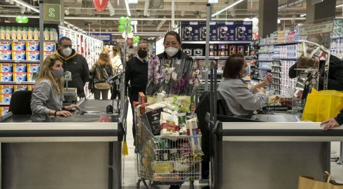 A giugno migliora la fiducia di consumatori e imprese