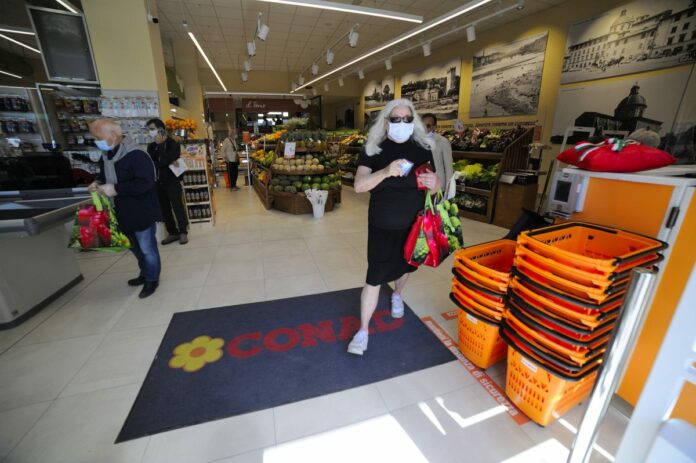 CONAD CITY INTERNI SUPERMERCATO CESTINI