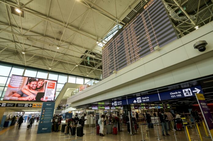 AEROPORTO DI FIUMICINO PARTENZE PER LE VACANZE DI PASQUA