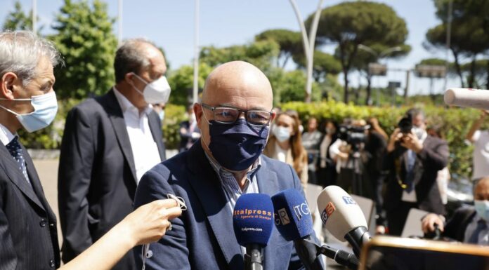 Cop26, Cingolani “Tutti devono contribuire alla decarbonizzazione”