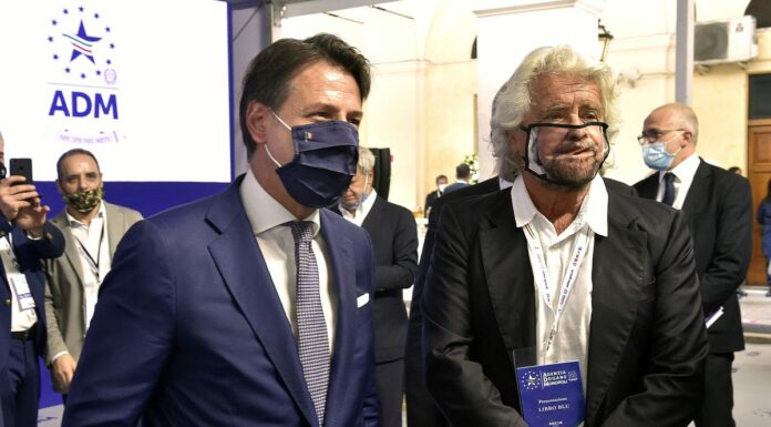 M5S, telefonata Conte-Grillo ma restano le distanze
