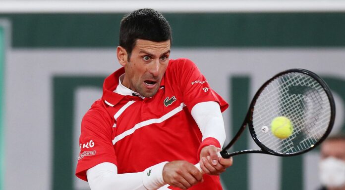 Debutto positivo per Djokovic a Londra, fuori Tsitsipas e Sinner