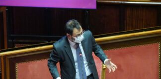 M5S “Un errore la sospensione del cashback”