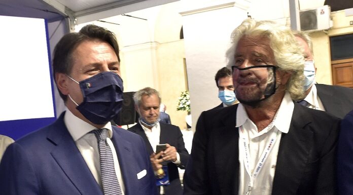 Grillo dice no a Conte “Eleggiamo il comitato direttivo su Rousseau”