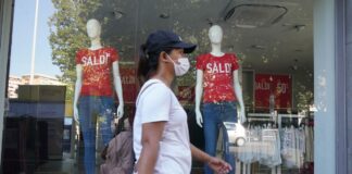 Saldi estivi, 170 euro la spesa media a famiglia