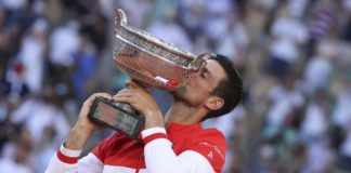 Djokovic vince in rimonta il Roland Garros, Tsitsipas ko