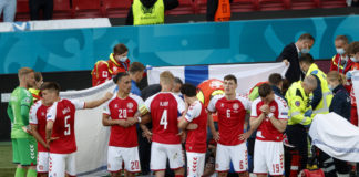 Paura per Eriksen, massaggio cardiaco in campo