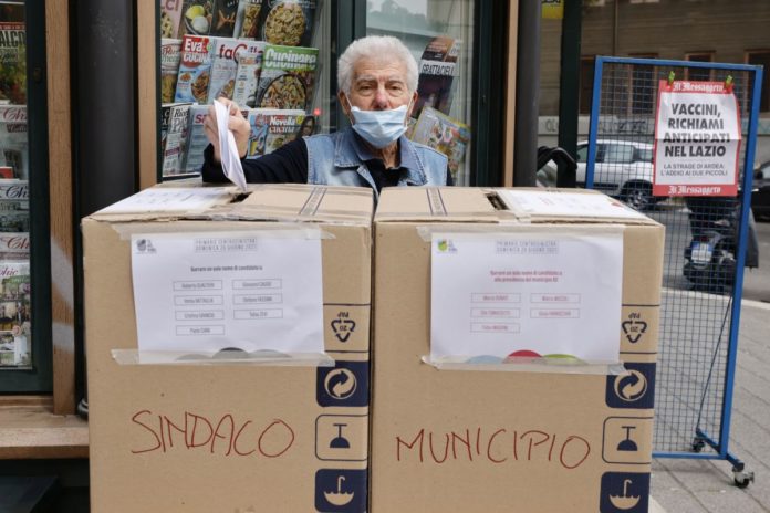 GUALTIERI VOTA ALLE PRIMARIE DEL CENTROSINISTRA