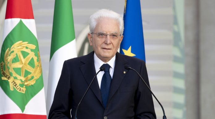 2 giugno, Mattarella: “Impegno collettivo per superare definitivamente l’emergenza”
