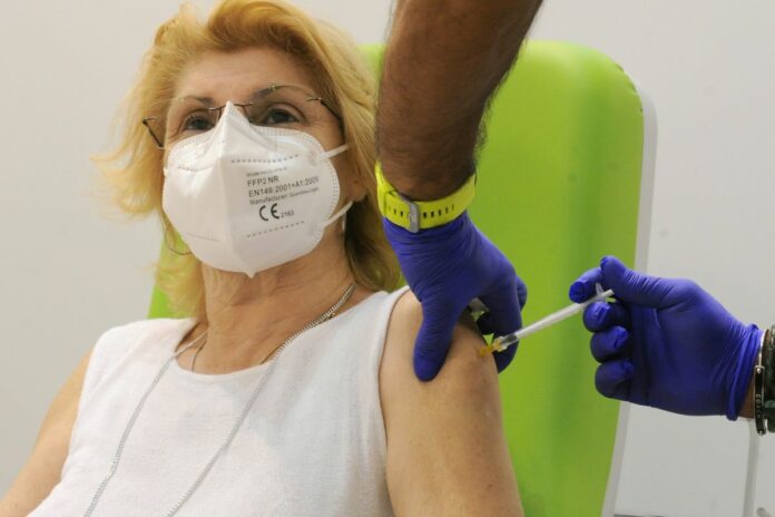 BARI CAMPAGNA VACCINALE POMERIGGI CON JANSSEN ALL'HUB FIERA DEL LEVANTE