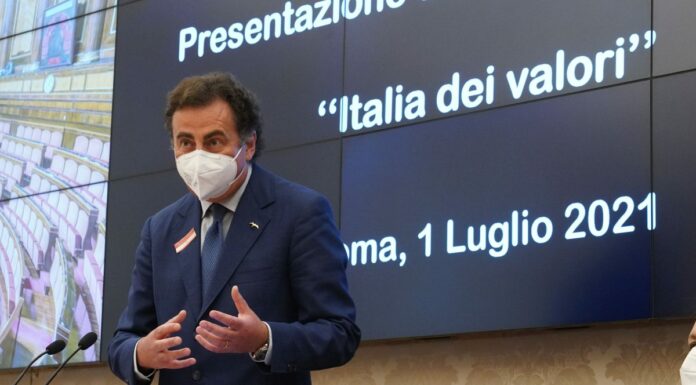 Italia dei Valori torna in Parlamento “Opposizione costruttiva”