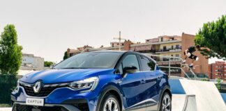 Renault lancia nuova Captur con tecnologia E-Tech Hybrid 145