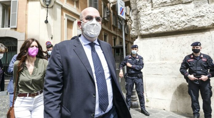 M5S, Crimi avvia la macchina per il voto del comitato direttivo