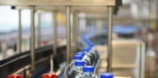 Ogni anno 7 miliardi di bottiglie di plastica non vengono riciclate