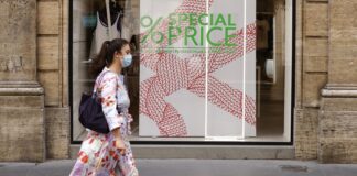 Saldi al via in Emilia Romagna, cresce fiducia in ripresa commercio