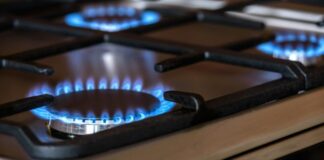 Partnership Acea Energia e Windtre per fornitura elettricità e gas