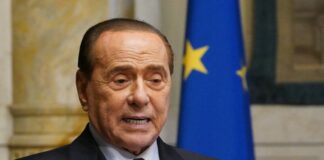 Berlusconi dimesso dal San Raffaele di Milano