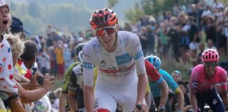 Pogacar si prende la maglia gialla al Tour de France