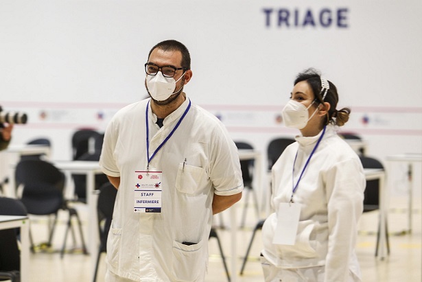 CENTRO VACCINALE PRESSO LA NUVOLA ALL'EUR