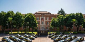 Peugeot consegna 30 e-208 100% elettriche alla Guardia di Finanza