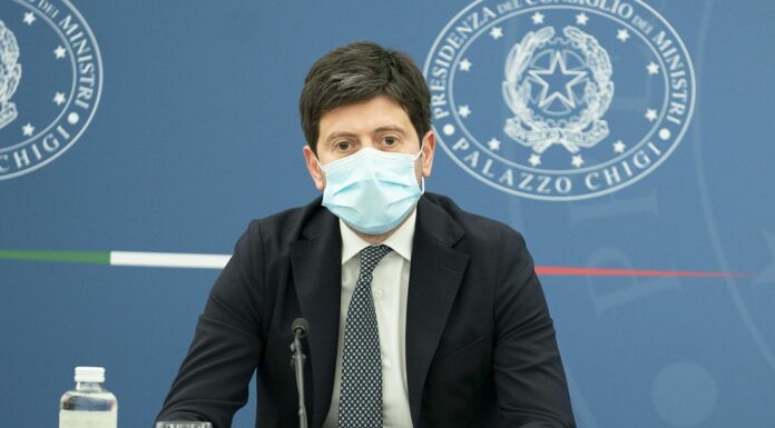 Tumore al seno, Speranza firma decreto “20 mln per test genomici gratis”