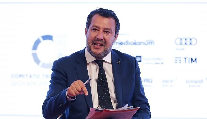 Salvini “Da Pd e M5s solo problemi, Governo avanti anche senza Conte”