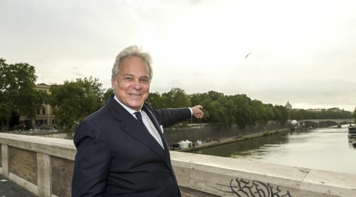 Svelato il Ponte Farnese, Salini “Ripresa passa anche da sostegno arte”