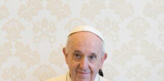 Papa lascia il Policlinico Gemelli