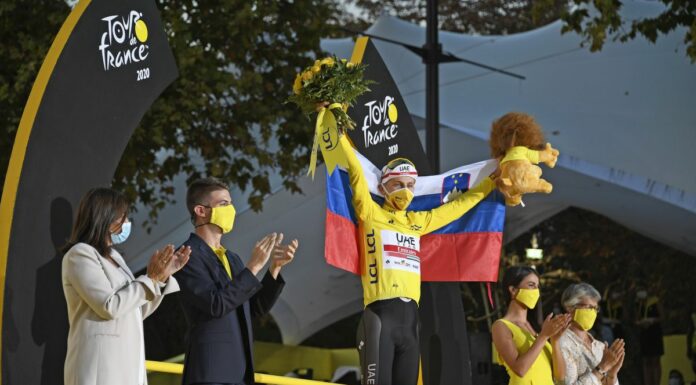 Al Tour Pogacar saldamente in giallo, bis di Mohoric a Libourne