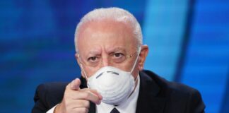 Vaccino, De Luca “in Campania immunità di gregge i primi di ottobre”