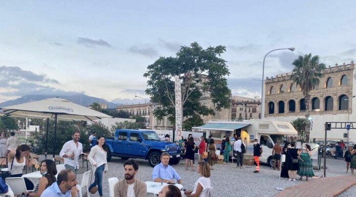 Covid, a Palermo risposta positiva al primo “AperiVax”