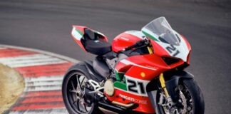 Ducati, tributo a Troy Bayliss con Panigale V2 speciale