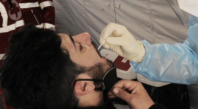 Covid, 5.057 nuovi casi e 15 decessi in 24 ore