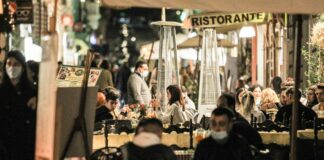 Dal 6 agosto Green Pass al chiuso per tavoli bar e ristoranti