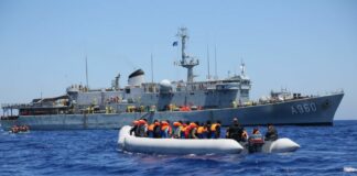 Cinquanta migranti alla deriva salvati a largo di Lampedusa