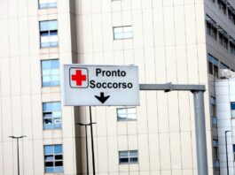 Neonato arriva morto in ospedale a Cecina, portato dalla madre in un sacchetto