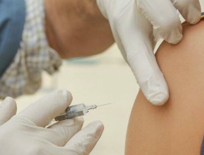 Vaccino, Aifa approva Moderna per la fascia di età 12-17 Vaccino, Aifa approva Moderna per la fascia di età 12-17