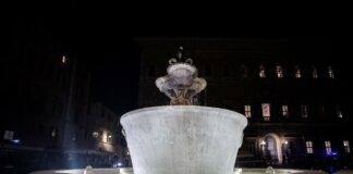 Roma, nuova illuminazione artistica per Piazza Farnese