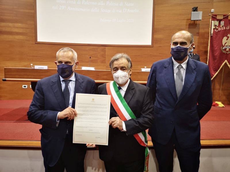 Via D’Amelio, cittadinanza onoraria di Palermo a Polizia di Stato Via D’Amelio, cittadinanza onoraria di Palermo a Polizia di Stato
