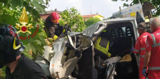 Macchine distrutte da grandine e incidenti, caos su A1 in Emilia Romagna