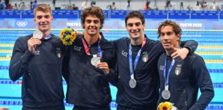 Italia d’argento nella staffetta 4×100 stile libero
