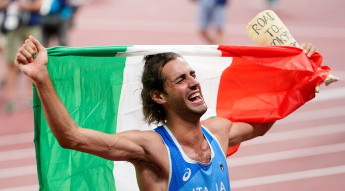 Tamberi oro olimpico nel salto in alto “Non ci posso credere”