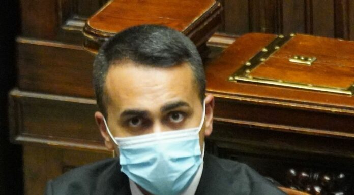 Di Maio “Niente scossoni, chi minaccia il governo affossa la ripresa”