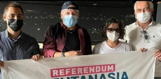 Eutanasia, Vasco Rossi firma per referendum fine vita