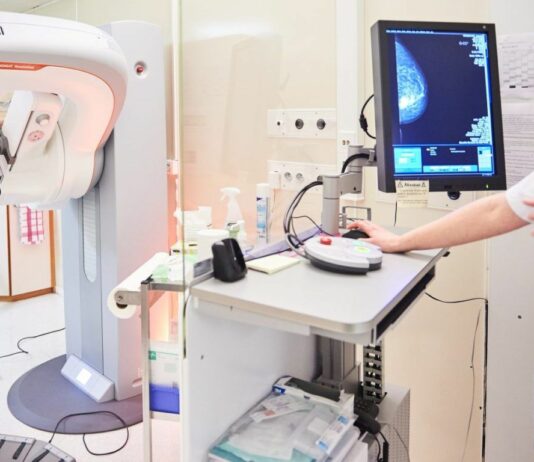 In Lombardia screening per il tumore al seno al 60,5%, superato lo standard nazionale