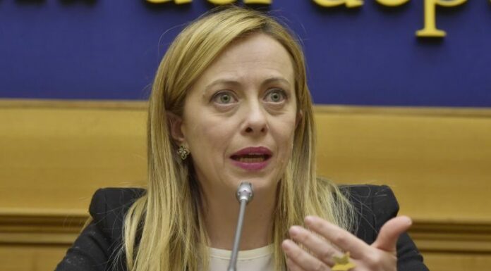 Green pass, Meloni “E’ un obbligo vaccinale mascherato”